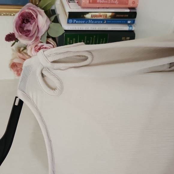 Soft Surroundings Size large Flowy Top With Open Bow Detail Lagenlook Coastal - Picture 11 of 12